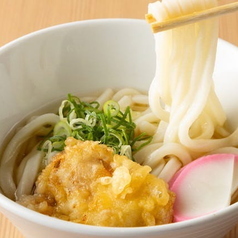 もっちり柔らかな食感にコシを加えた、独自配合のうどん