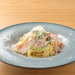 煮込みやワイン蒸し、パスタ、ピザなどアルコールと一緒にお召し上がれるディナーメニューも豊富に♪