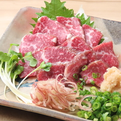 特選霜降り馬刺し