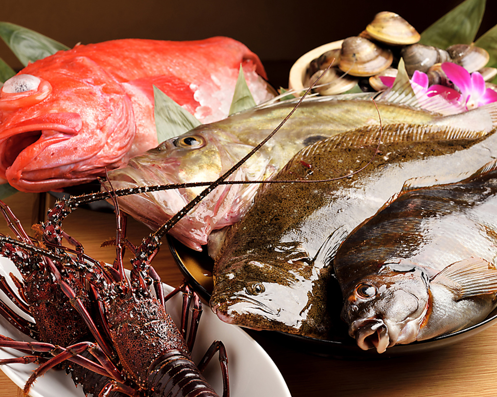 三重の漁港各地から！　伊勢志摩・熊野灘直送！　老舗魚問屋だからできる仕入力！