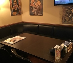 鳥秀別館です。ゆったりとした空間でお食事できます。8名様以上で貸切もできます。