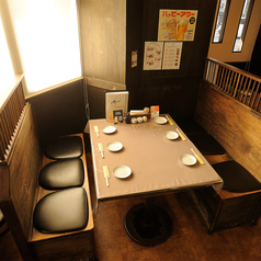 炭火焼き鳥と洋食の居酒屋Cooo+の雰囲気1