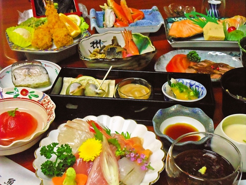 伝統の技で素材の旨さを最大限に味わえる、こだわりの和食を食べられるお店。