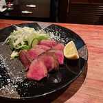 撫酣人名物牛タンは贅沢すぎる分厚さで口の中いっぱいに肉汁が広がります♪