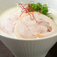 至福濃厚鶏白湯ラーメン