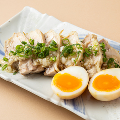 半熟煮卵と鶏チャーシュー　～ねぎ塩～