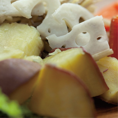 淡路鶏と旬野菜の温野菜サラダ