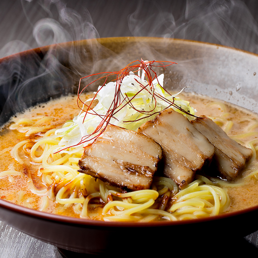 〆の人気　角煮担々麺！　残りのスープでリゾットも出来ます　　　　　