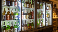 全国各地の日本酒50種類以上御用意しております。