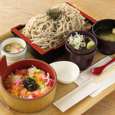 蕎麦と海鮮ちらし寿司御膳