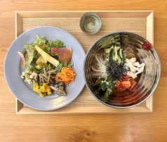 季節のランチ　夏野菜の冷麺