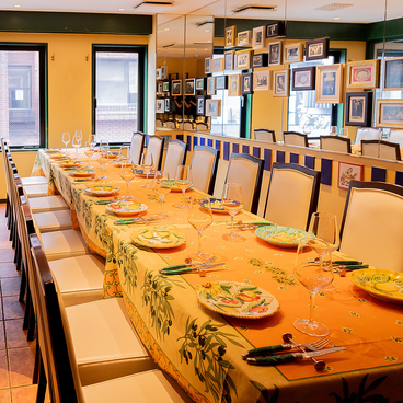 イタリアン Daniel s ダニエルズ本店の雰囲気1