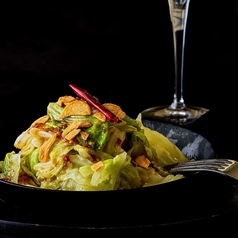 アンチョビキャベツのガーリックソテー