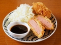 料理メニュー写真 丸いハムカツ