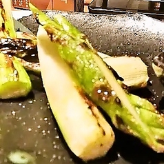 アスパラガスとヤングコーンの炭火焼き