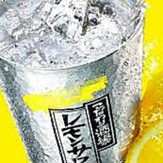 こだわり酒場のレモンサワー