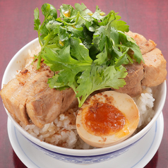 魯肉飯〈ルーローハン〉