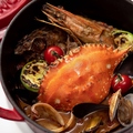 料理メニュー写真&nbsp;本日のお魚とタラバ蟹、あさり、ムール貝、いか、タコ、海老のズッパディペッシェ