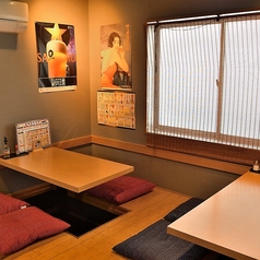 カラオケをご利用いただける個室もご用意しております！お食事をお召しあがりいただくだけでなく、ゆったりと寛ぎながらカラオケをお楽しみいただくこともできます。ご友人や会社の同僚と心ゆくまでご堪能ください。