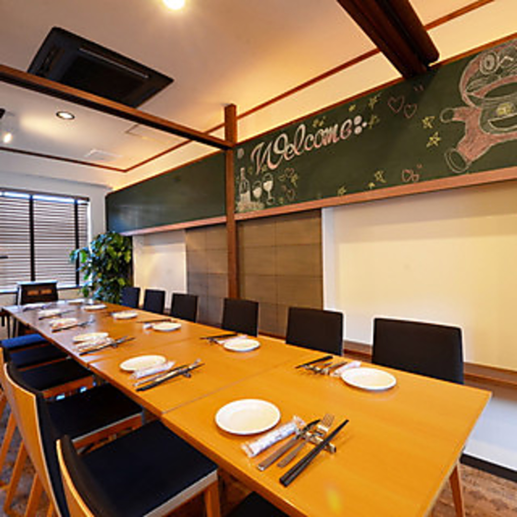 肉バル×ワイン時間無制限飲み放題