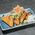 料理メニュー写真&nbsp;秋保【太田とうふ店】の三角油揚げ焼き