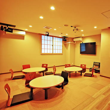 完全個室　居酒屋＆カラオケ　へそ　京都駅前店の雰囲気1