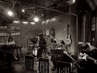 「大人のバンドごっこ」