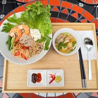 【ランチも営業】