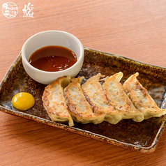 神戸発！肉汁たっぷり焼ぎょうざ