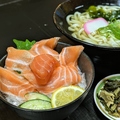 料理メニュー写真&nbsp;サーモン丼