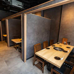 3階に個室が6名×3部屋あります。ご利用ご希望の方は、リクエスト予約でご連絡ください。