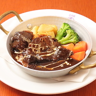 【本格洋食】じっくり煮込んだ絶品ビーフシチュー