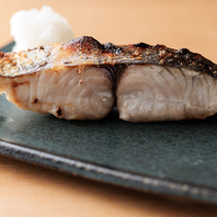 厳選素材をじっくり焼き上げる至福の焼き物を各種ご用意
