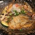 料理メニュー写真&nbsp;天然紅鮭の兜の揚げ照り煮