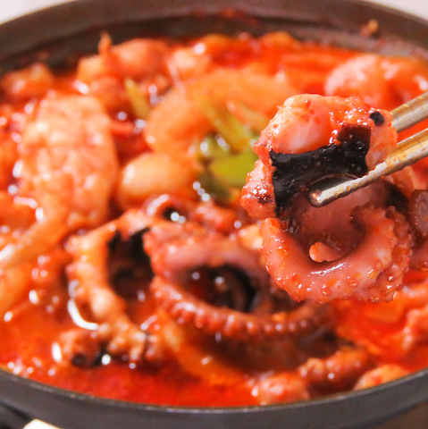 本場韓国家庭料理の味と雰囲気を楽しめる♪定番メニューからレアな韓国料理までご用意