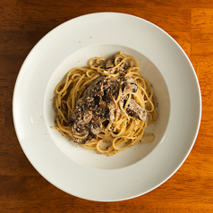ブラウンマッシュルームのクリームパスタ Creamy Brown Mushroom Pasta