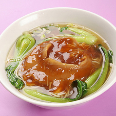 フカヒレ姿煮麺　(フカヒレ並)