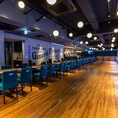 テーブル席をご用意しているので、遊び疲れたら座って一息♪翌朝まで営業しているので、フードやドリンク片手に飲み明かすのも◎各種ご宴会はもちろん、気の合う仲間との2軒目、3軒目以降のご利用にもどうぞ！