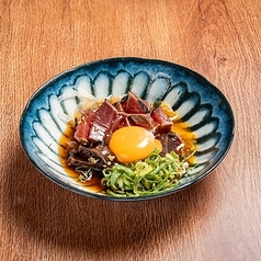 藁焼きカツオユッケ