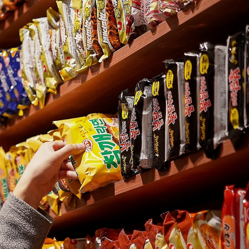 韓国の袋めんを20種ご用意◎お好みの味を選んで楽しめる「韓国ラーメン」をお腹いっぱい食べられます