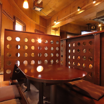 満腹厨房だぶる 伊勢町本店の雰囲気1