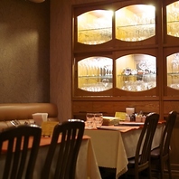 カジュアルな雰囲気でお食事を♪