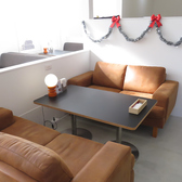 小さなお子様連れのお客様も歓迎いたします。周りを気にせず、ご家族皆様でゆっくりとお食事を楽しんでいただけるよう、広々としたテーブル席やソファー席をご用意しております。