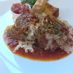 国産牛バラ肉のトマト煮込み赤キャベツのザウアークラウトと共に