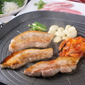 料理メニュー写真 白王豚バラ厚切りサムギョプサル