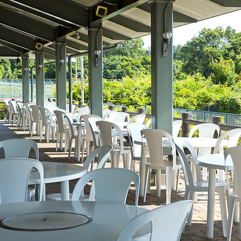 「昼はBBQ、夜はおでんとお鍋のチョイ呑み酒場」