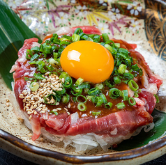 生!!馬肉のユッケ