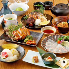 原始焼きやおでんが主役！旬の食材を使用した自慢の飲み放題付き「宴会コース」の写真