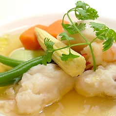 海鮮のお団子とお野菜のスープ仕立てお料理