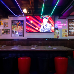 新大久保駅から徒歩3分の韓国料理店「豚友家」。当店にご来店いただいたお客様に身も心も満たしていただきたいという思いでこの店名をつけさせていただきました。毎日お昼11時からランチ営業をしておりますので、お気軽にご利用ください。様々な韓国の料理を提供しております。是非足を運んでください。